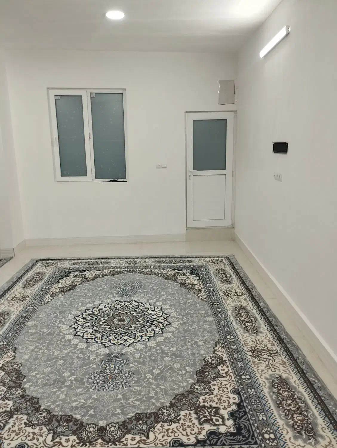 آپارتمان شیک واقع در کنار دانشکده علوم پزشکی|اجارهٔ کوتاه‌مدت آپارتمان و سوئیت|زابل, |دیوار