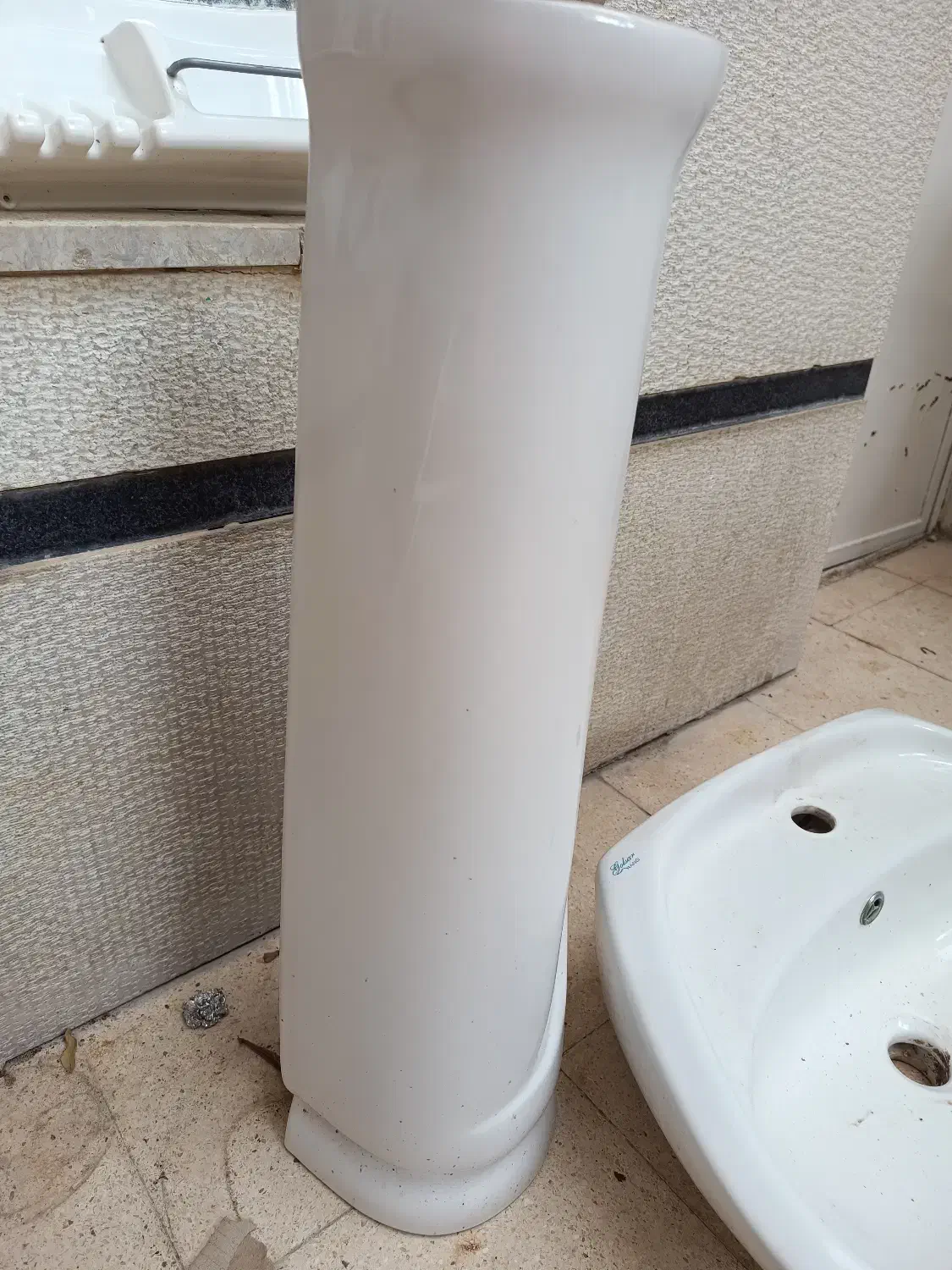 روشویی  سالم  مانند نو به همراه اینه|لوازم سرویس بهداشتی|شیراز, دکتر حسابی|دیوار