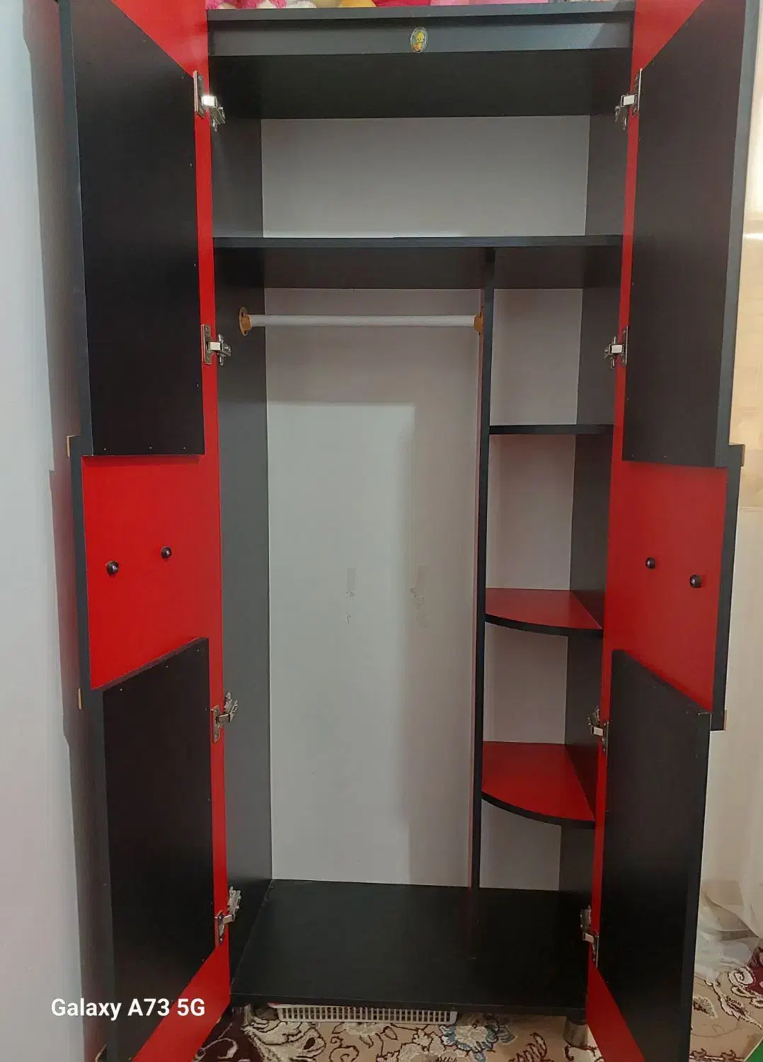 تخت وکمد|تخت و سرویس خواب|طبس, |دیوار