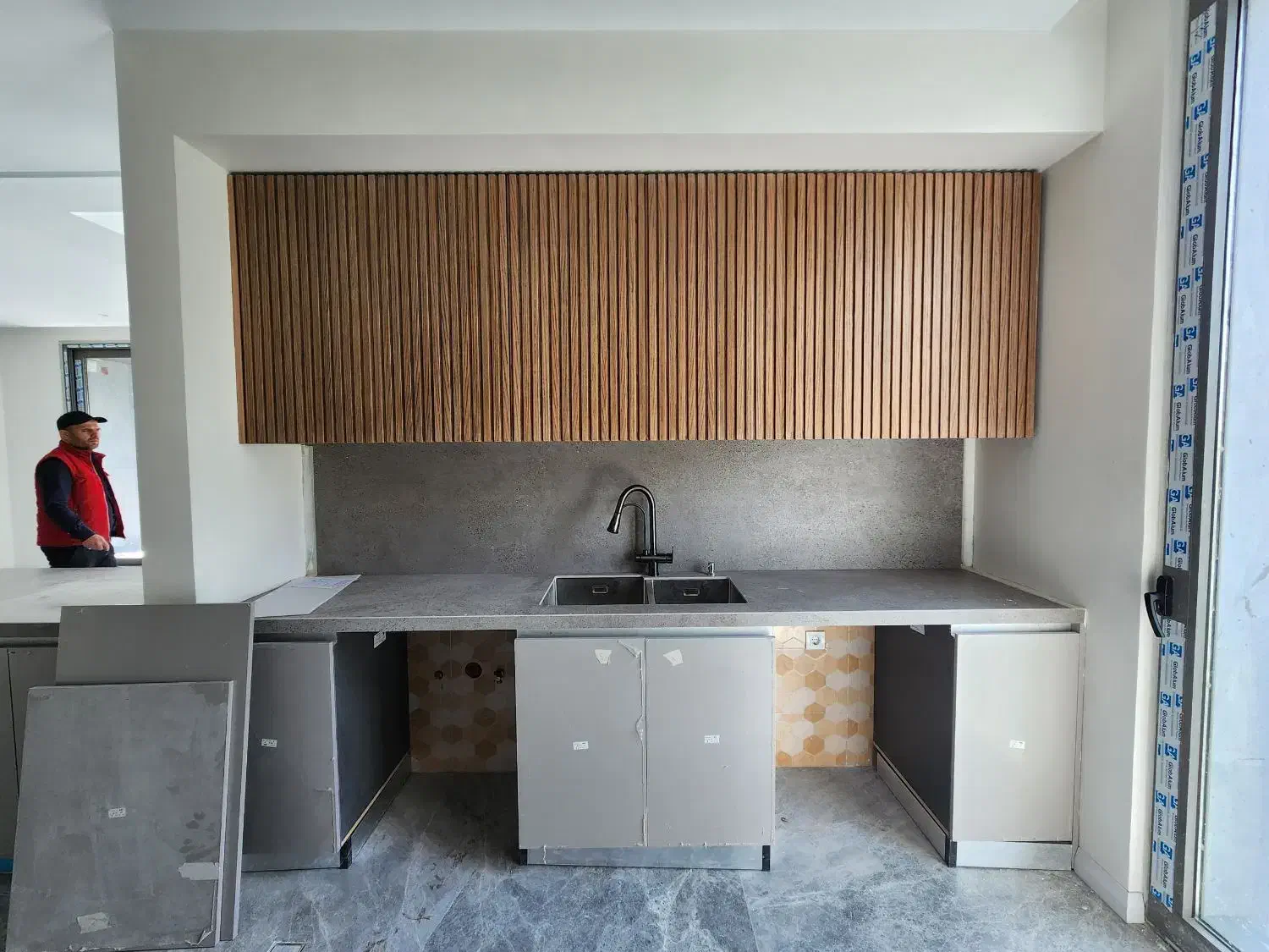 آپارتمان۱۹۰ متر ۳ خواب/ویو کوهستان/بدون مشرف