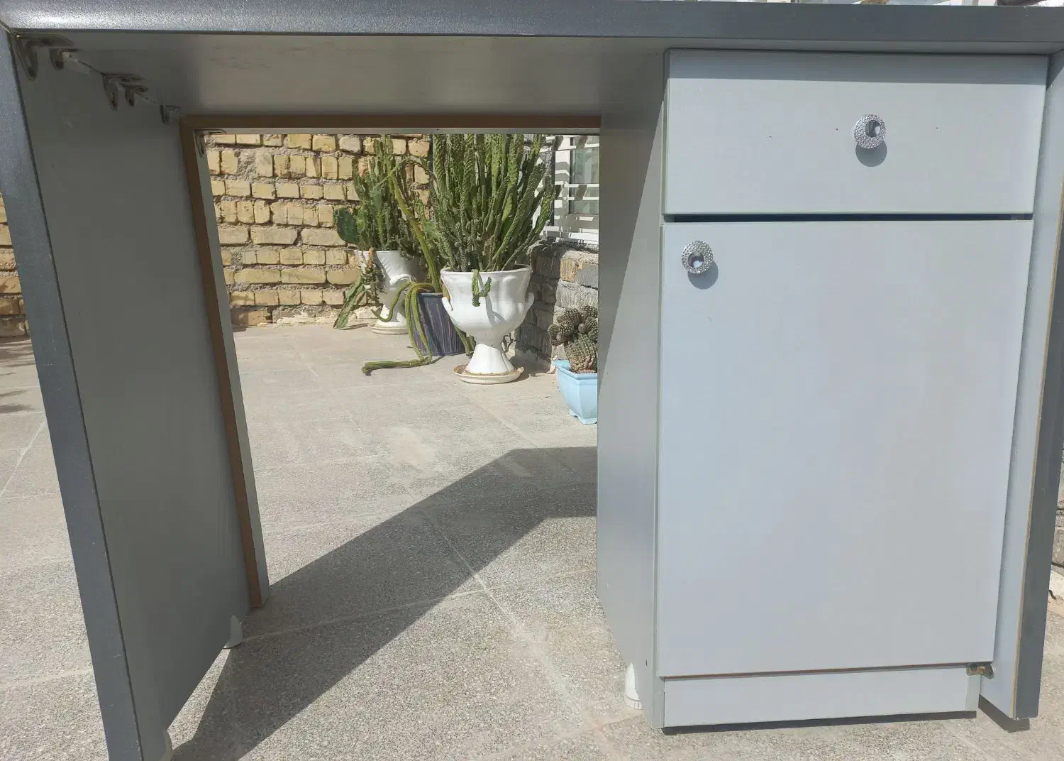 فروش دو عدد میز|میز تحریر و کامپیوتر|فیروزآباد (فارس), |دیوار