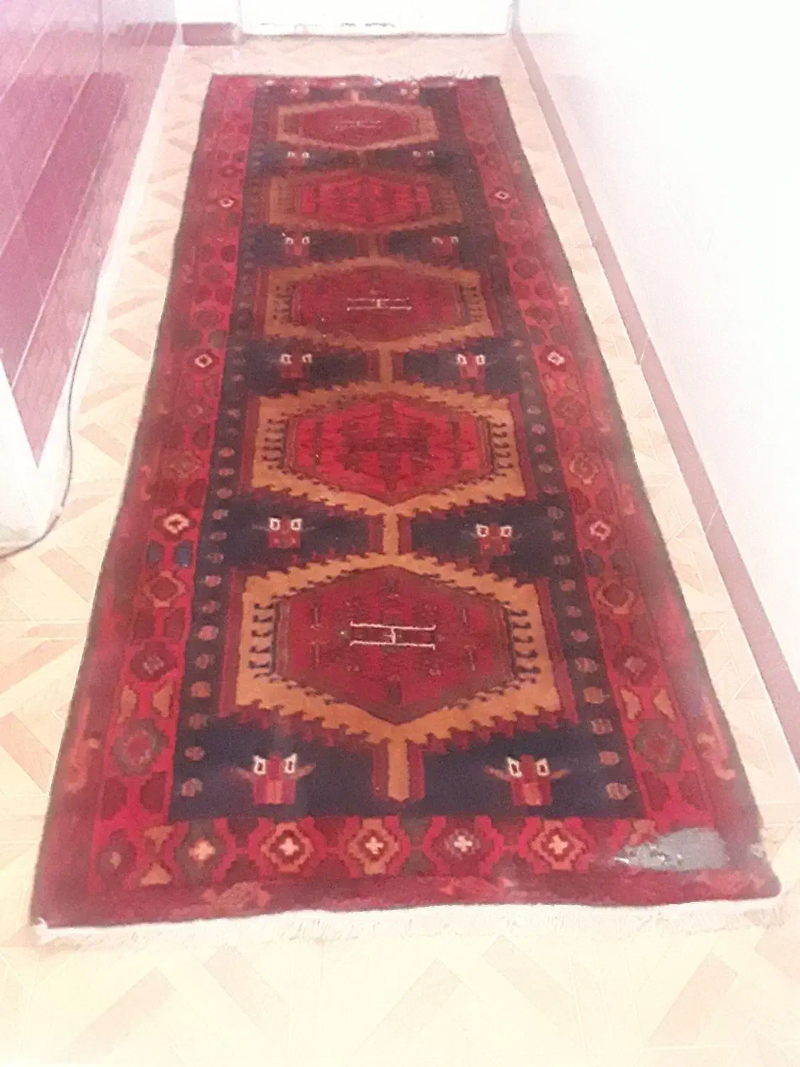 فرش دستباف قدیمی|فرش|قرچک, مهدیه|دیوار