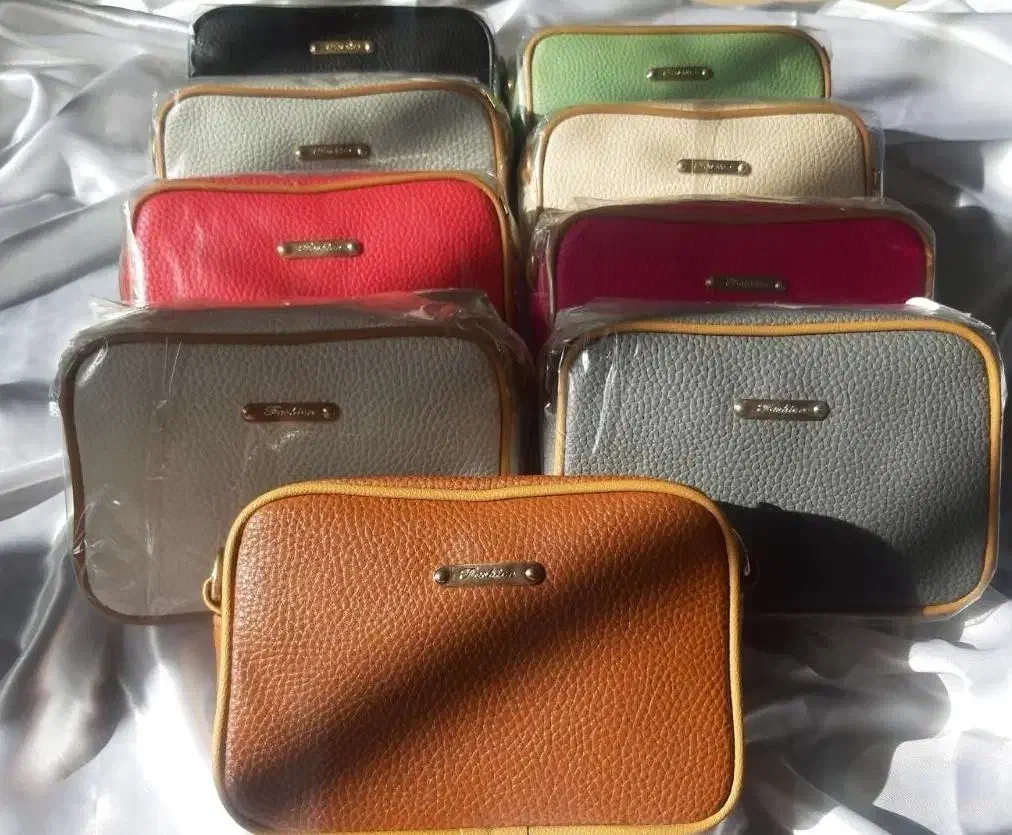 حراج به مناسبت روز مادر|کیف، کفش، کمربند|شاهین‌شهر, حافظ جنوبی|دیوار