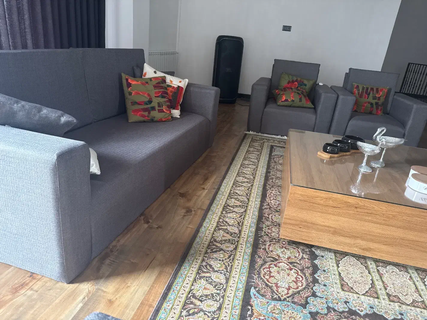 مبل|مبلمان خانگی و میز عسلی|رشت, نامجو|دیوار