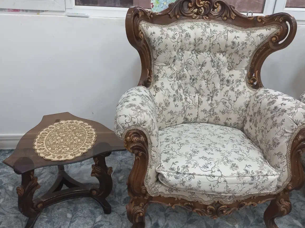 مبل ۷ نفره سلطنتی|مبلمان خانگی و میز عسلی|میناب, |دیوار