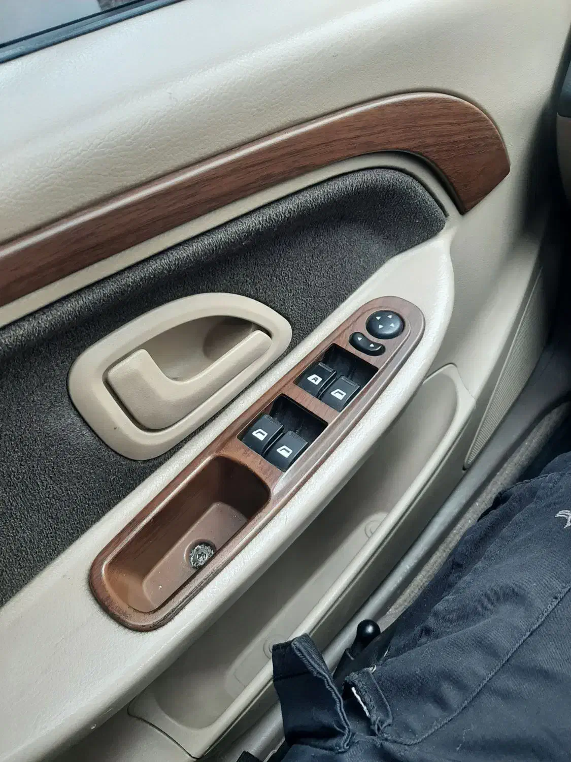 پژو پارس تیوفایو|خودرو سواری و وانت|بروجرد, |دیوار