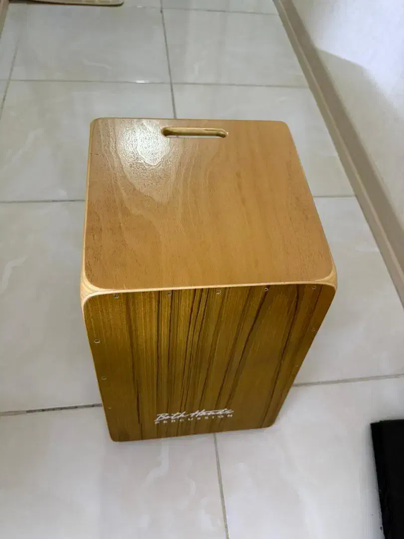 کاخون BH|درام و پرکاشن|اصفهان, شفق|دیوار