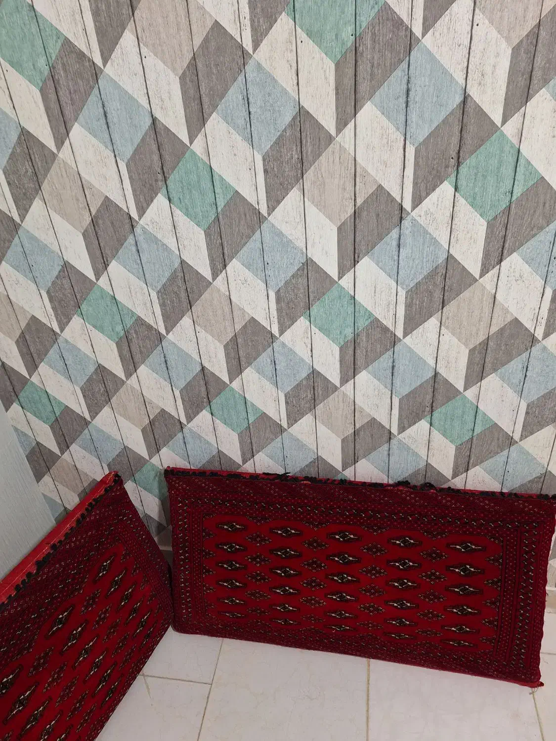 پشتی دست بافت|پشتی|کرج, عظیمیه|دیوار