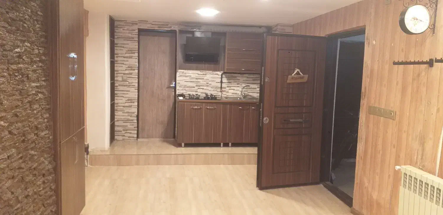 سوئیت ۴۰ متری تجاری مسکونی معلم ۸ دی|اجارهٔ آپارتمان|رشت, صفاری|دیوار