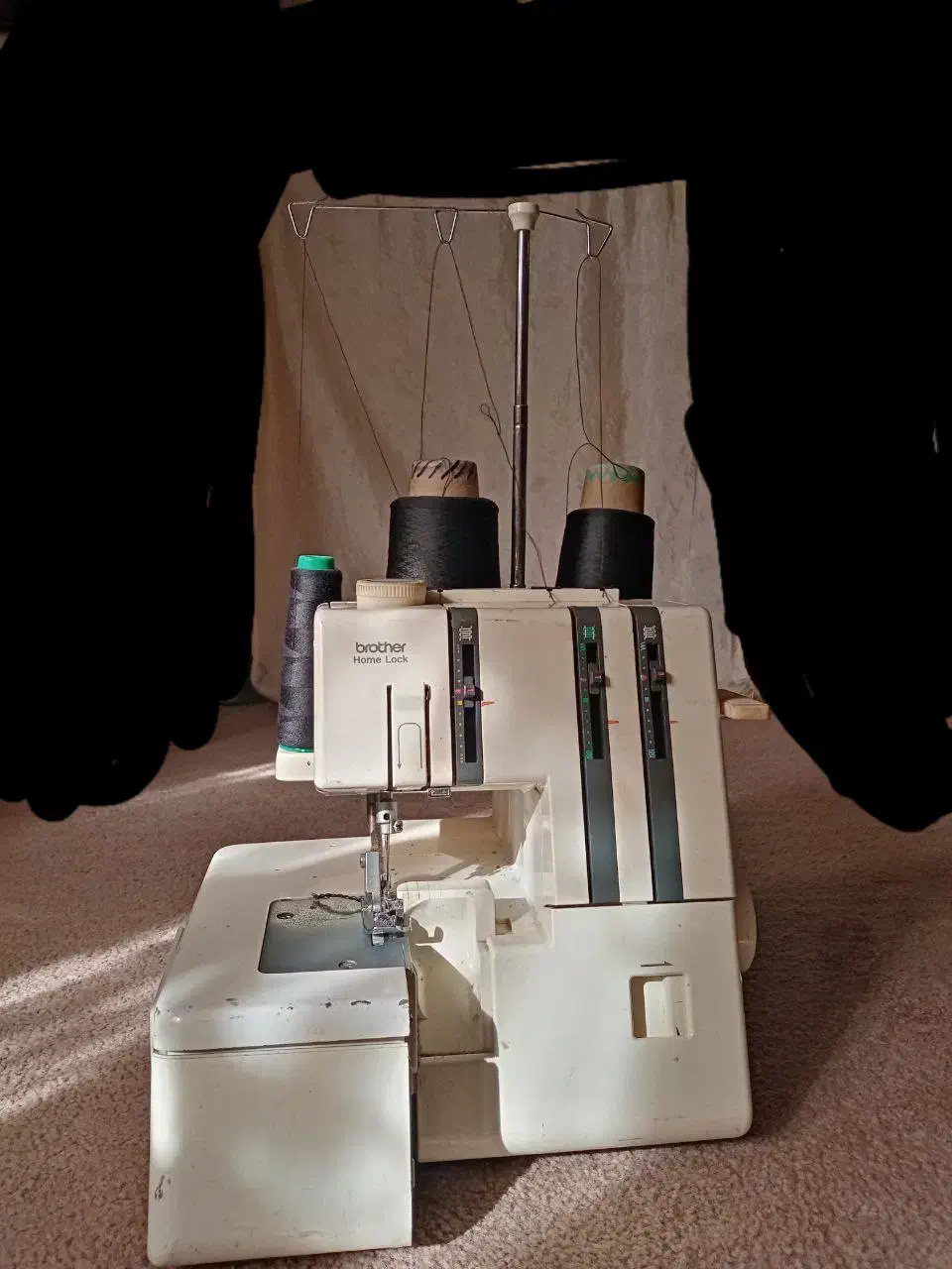 خیاطی|چرخ خیاطی و ریسندگی|بانه, |دیوار