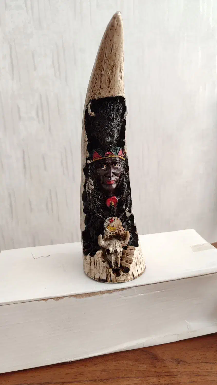 مجسمه سرخپوست|مجسمه، تندیس، ماکت|اصفهان, شاه پسند|دیوار