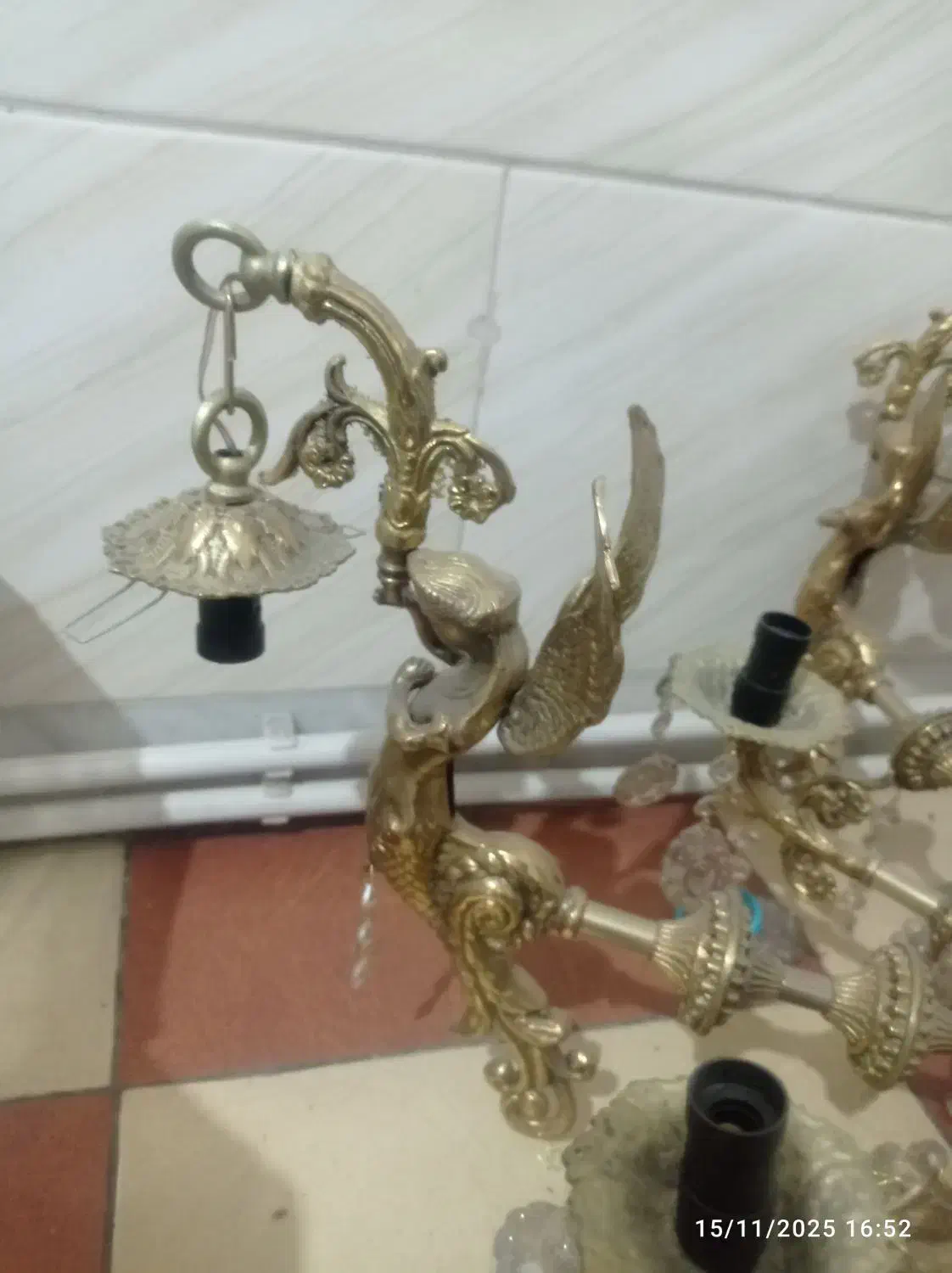 لوستر برنز ده شاخه بزرگ|لوستر و چراغ آویز|اراک, |دیوار