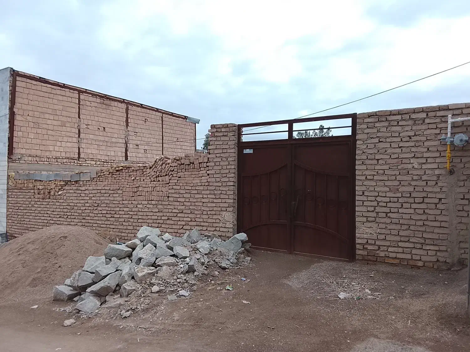 املاک|فروش زمین و ملک کلنگی|خوسف, |دیوار