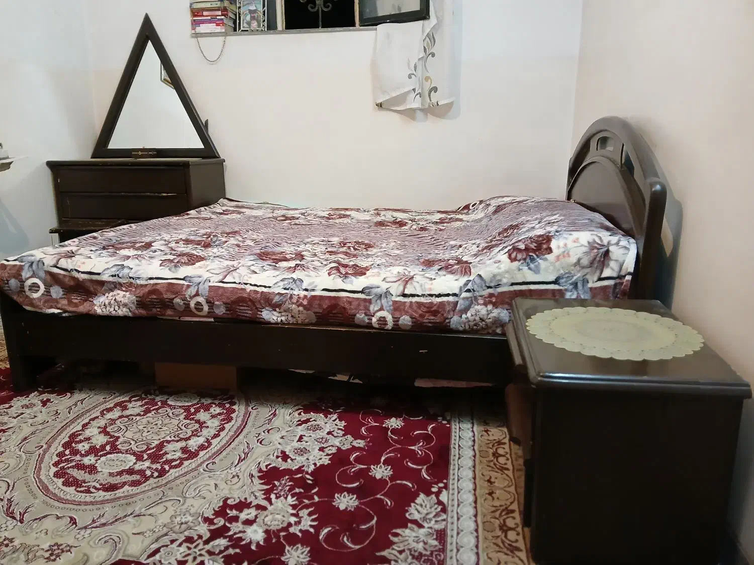 سرویس خواب|تخت و سرویس خواب|شیراز, تندگویان|دیوار