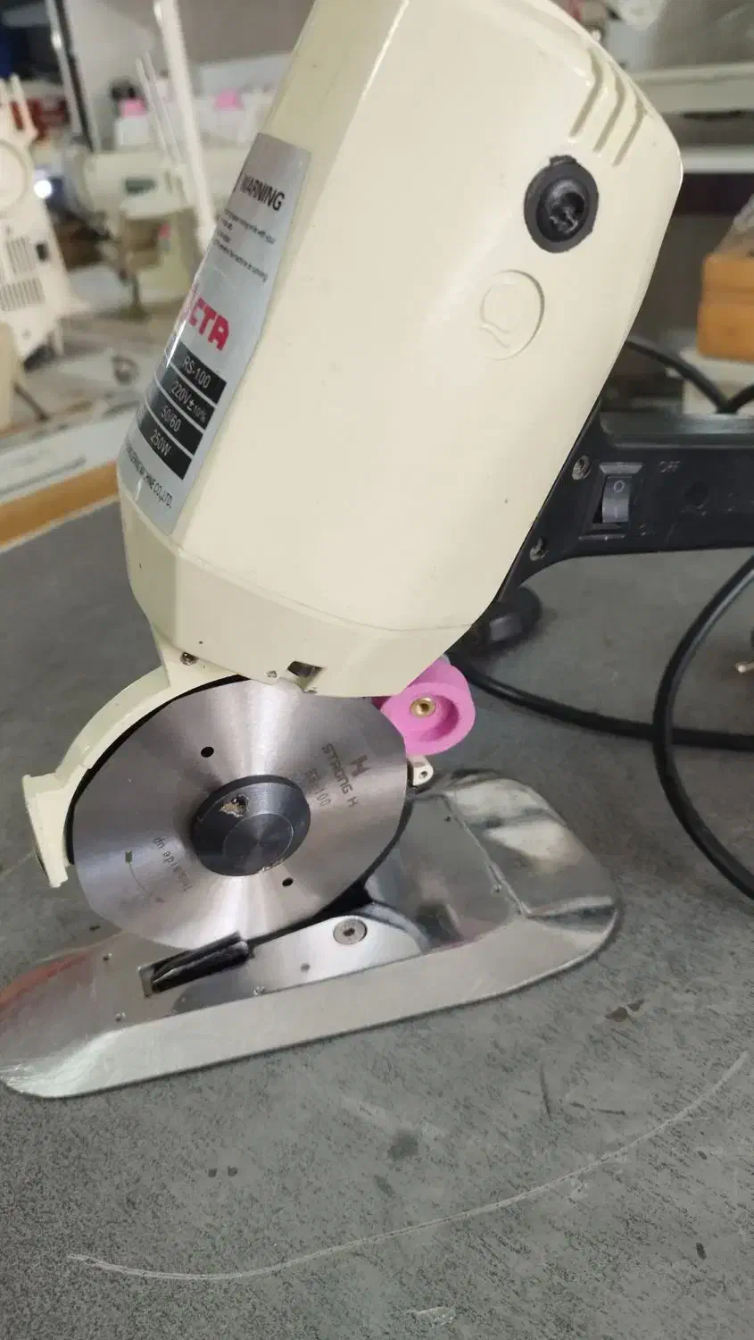 قیچی هشت پر|لوازم خیاطی و بافتنی|اصفهان, طاحونه|دیوار