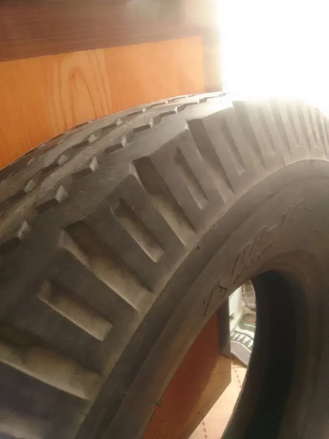 یک جفت لاستیک 700/16 تاریخ دار.بدون زدگی و پنچری|قطعات یدکی و لوازم جانبی|قدس, شهر‌قدس|دیوار