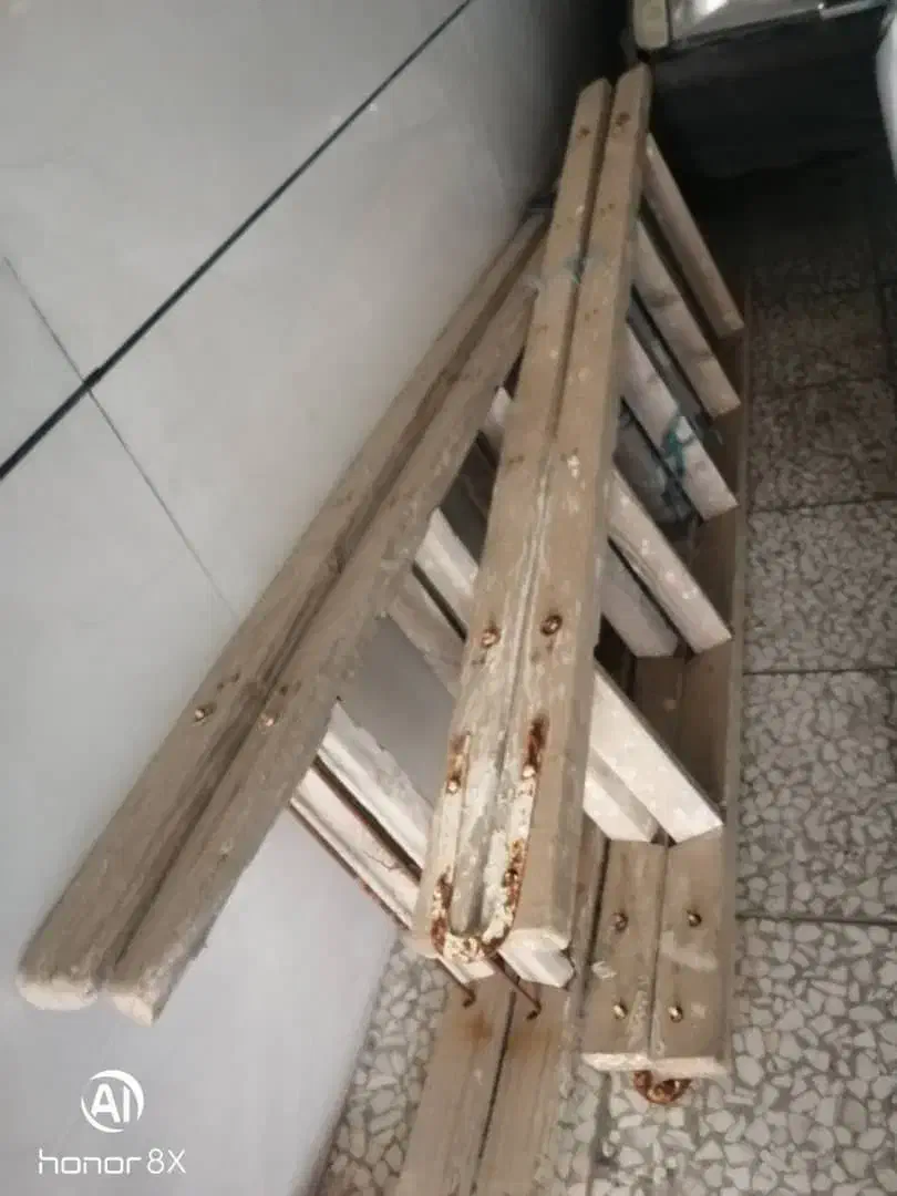 پله چوبی|ابزارآلات|شیراز, زرهی|دیوار