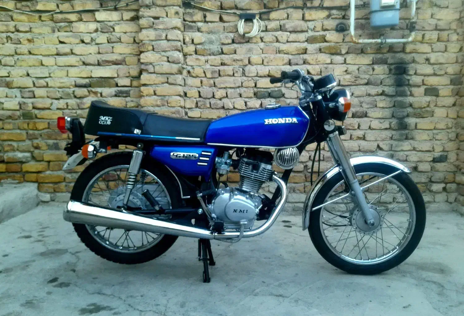 هندا نامی|موتورسیکلت|سلطانیه, |دیوار