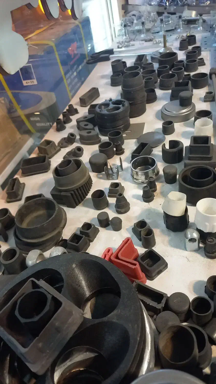 پایه درپوش پلاستیک میز و صندلی|صندلی و نیمکت|تبریز, |دیوار