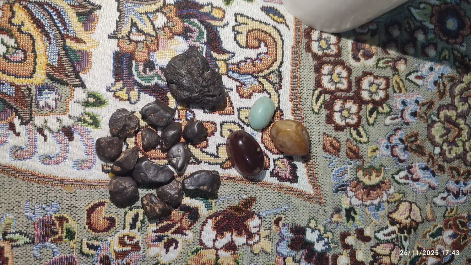 سنگها قیمتی شهاب سنگ اصلی|جواهرات|زاهدان, |دیوار