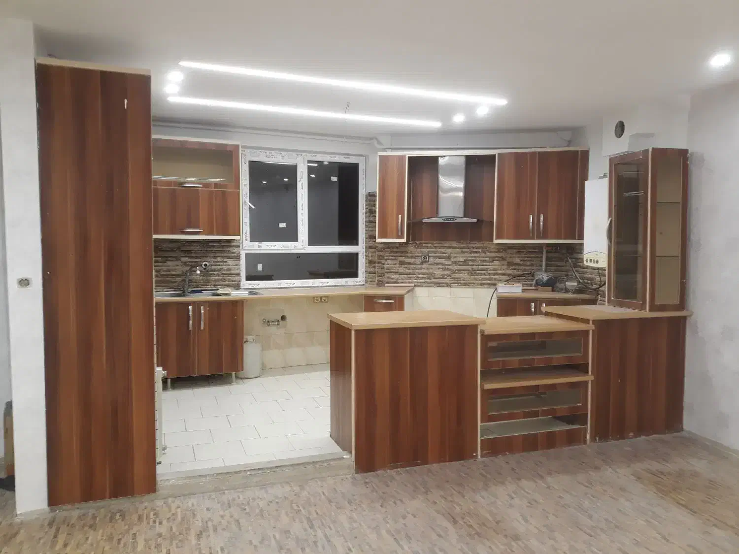 فروش ۶متر کابینت و سینگ و هود باهم|مصالح و تجهیزات ساختمان|همدان, |دیوار