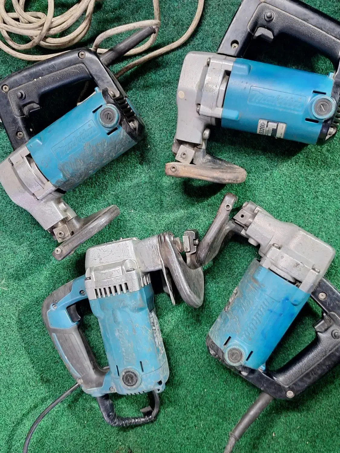 قیچی برقی  ورق برماکیتا ژاپن ۳.۲ میل|ماشین‌آلات صنعتی|اصفهان, الهیه|دیوار