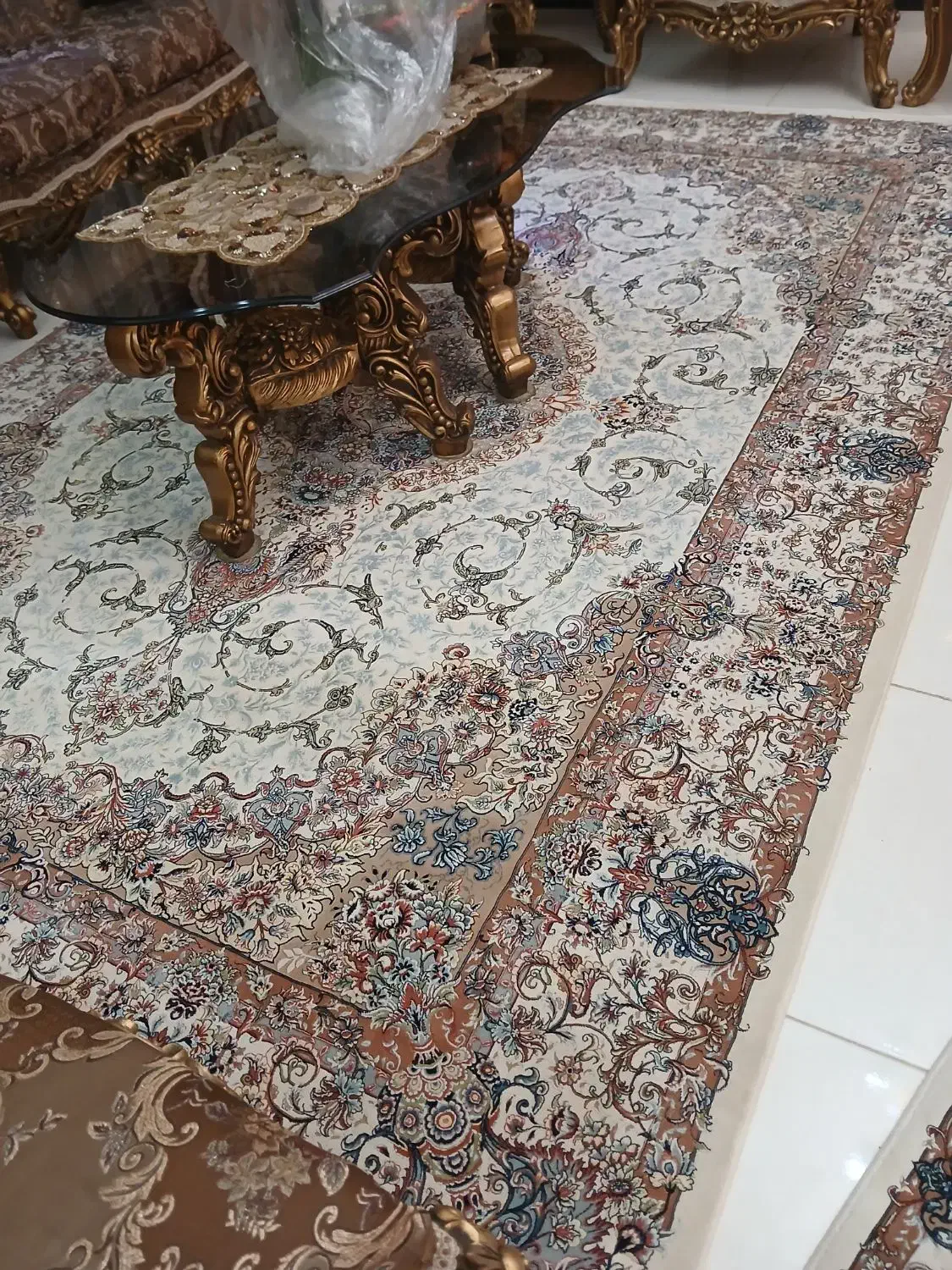 فرش ماشینی عظیم زاده درحد نو نقش برجسته|فرش|فردیس, فردیس|دیوار