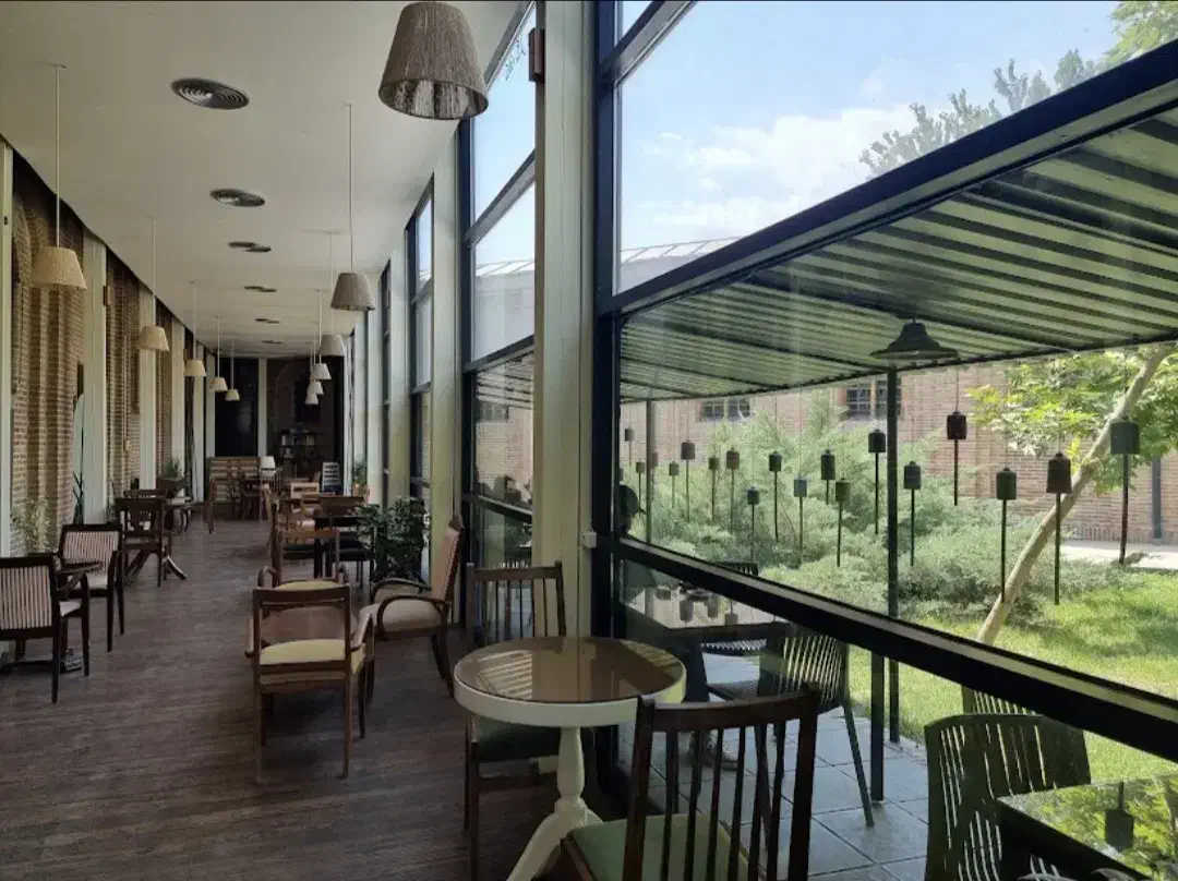 ۴۰۰ متر رستوران / ۱۰۰ متر تراس / بر اصلی زعفرانیه|اجارهٔ مغازه و غرفه|تهران, زعفرانیه|دیوار