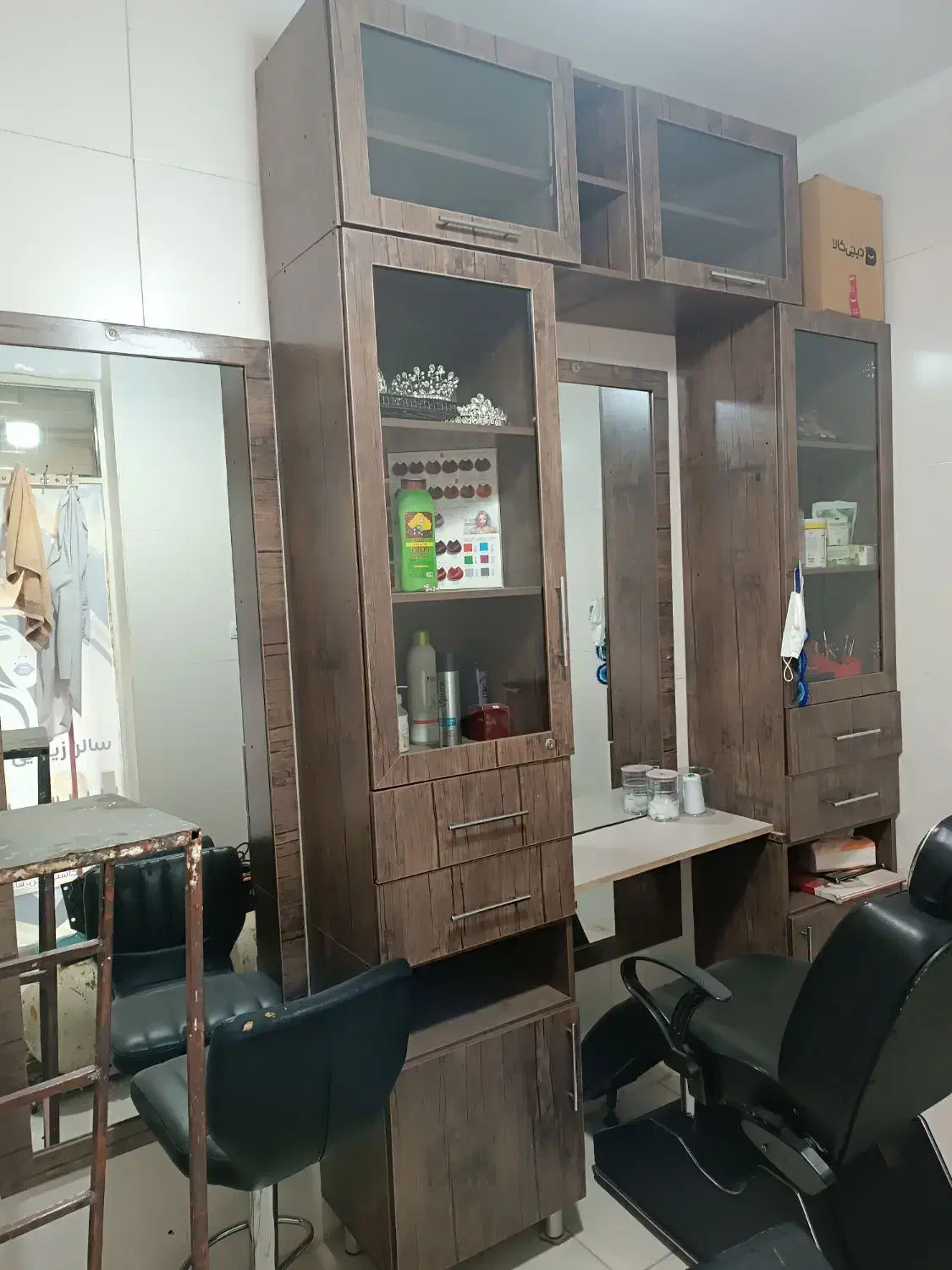 فروش وسایل سالن زیبایی|آرایشگاه و سالن‌های زیبایی|کرمانشاه, |دیوار