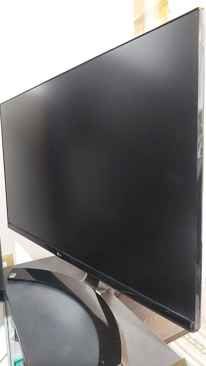 مانیتور الجی LG 24|قطعات و لوازم جانبی رایانه|تهران, سلسبیل جنوبی|دیوار