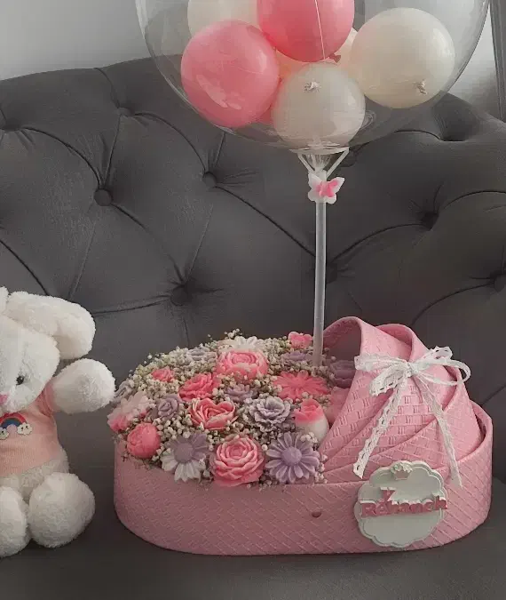 گهواره باکس نوزادی باشمع|گل مصنوعی|کرمانشاه, |دیوار