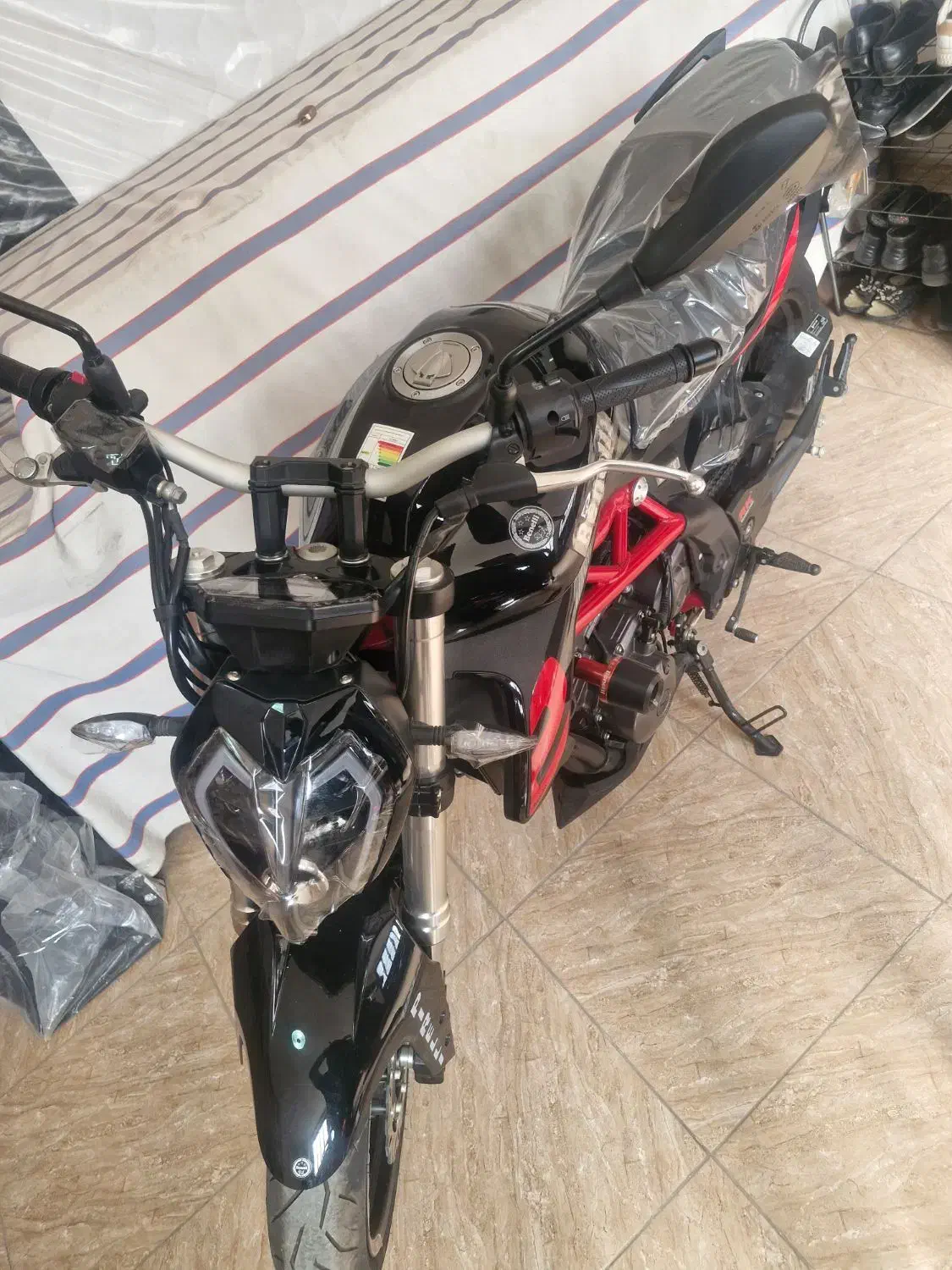 بنلی ۳۰۰  صفر|موتورسیکلت|کاشان, سال آباد|دیوار