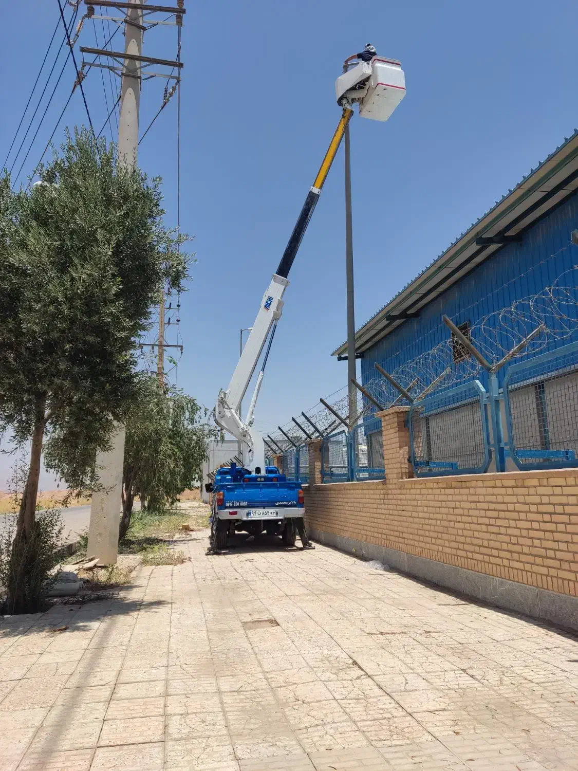 نیسان بالابر.جرثقیل . ارتفاع|خدمات حمل و نقل|شیراز, ترمینال باربری|دیوار