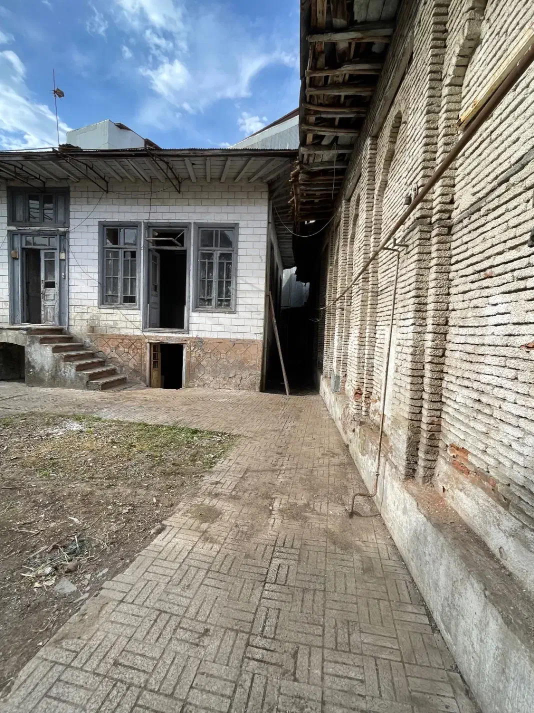 اجاره خانه ویلایی قدیمی در بازاربزرگ رشت|اجارهٔ خانه و ویلا|رشت, بازار|دیوار