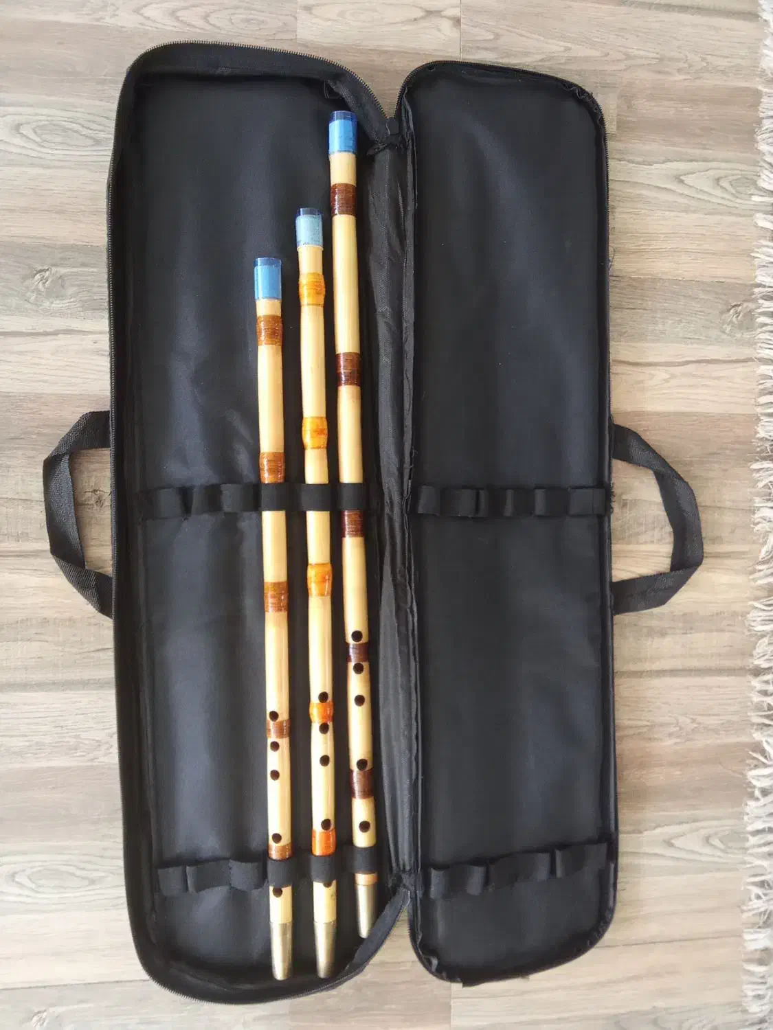 نی هفت بند|سازهای بادی|پیشوا, |دیوار