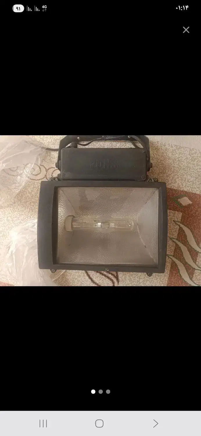 پرژکتور ۴۰۰وات سالم ۴عدد|تلویزیون و پروژکتور|تویسرکان, |دیوار