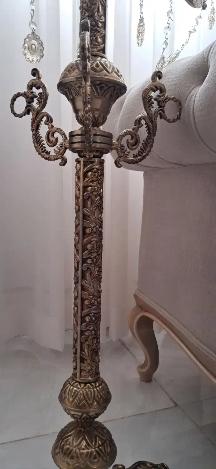 کنار سالنی و آواژر|چراغ خواب و آباژور|آشخانه, |دیوار