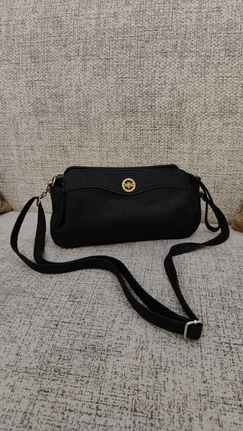 کیف سالم و شیک رنگ کرم و مشکی|کیف، کفش، کمربند|ری, ظهیرآباد|دیوار