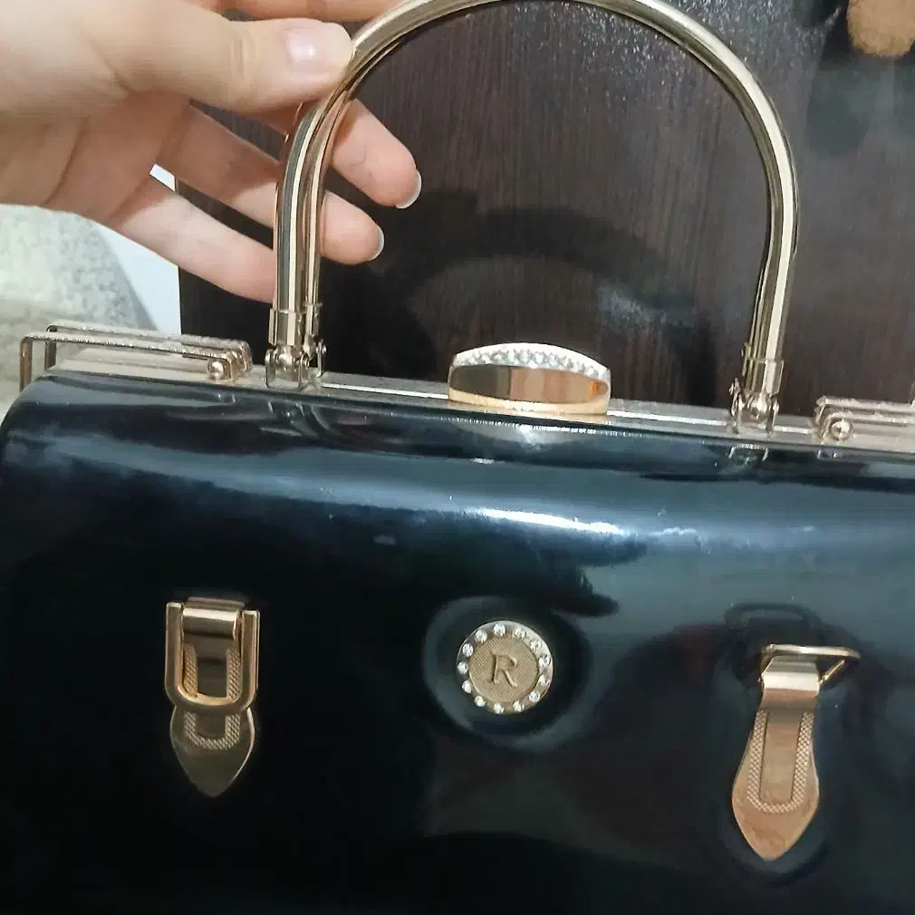 کیف|کیف، کفش، کمربند|سنقر, |دیوار