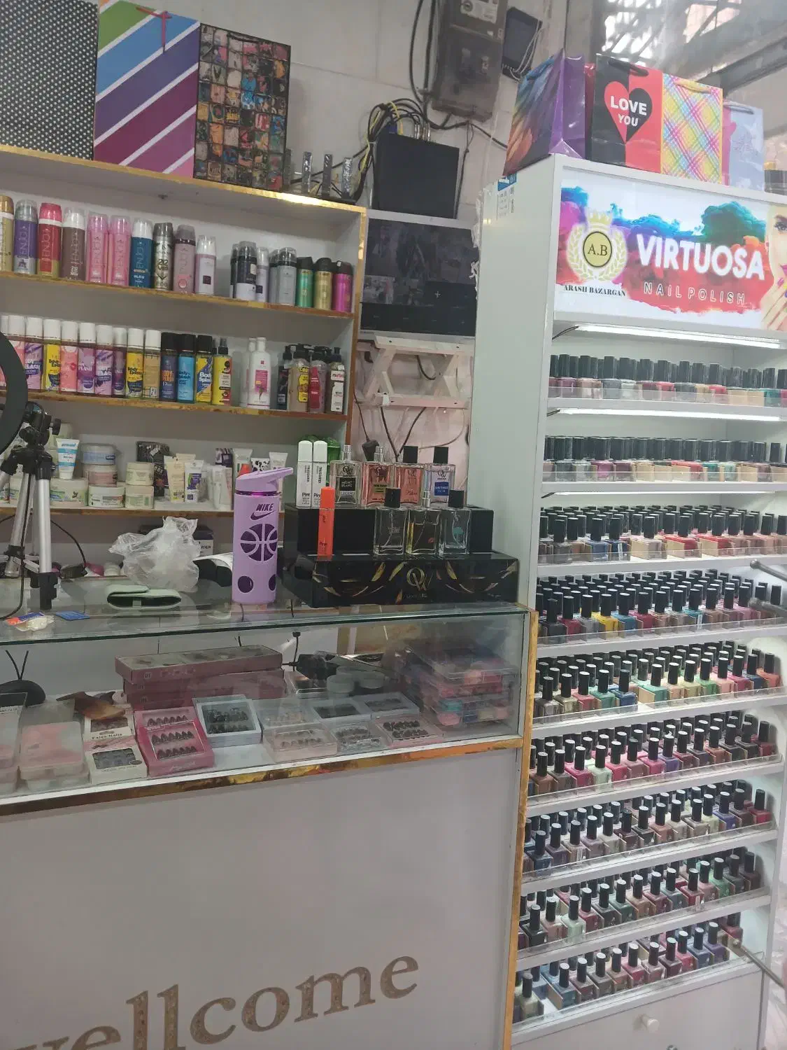 واگذاری مغازه ارایشی|اجارهٔ مغازه و غرفه|مشهد, رده|دیوار