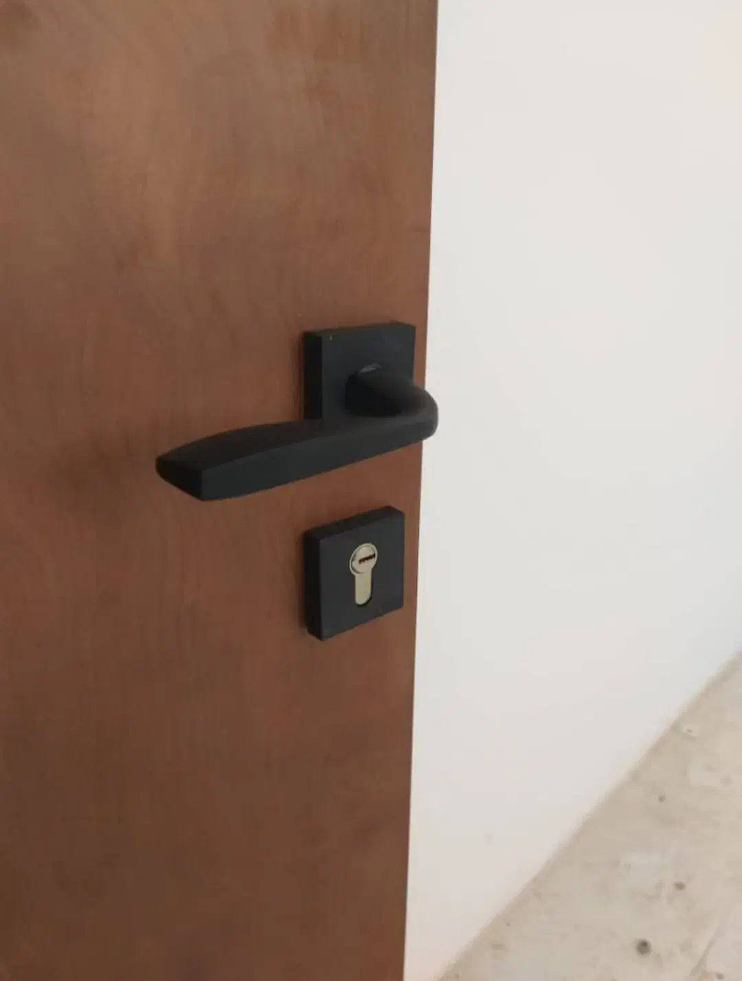 نصب درب چوبی|خدمات پیشه و مهارت|بندر ماهشهر, |دیوار