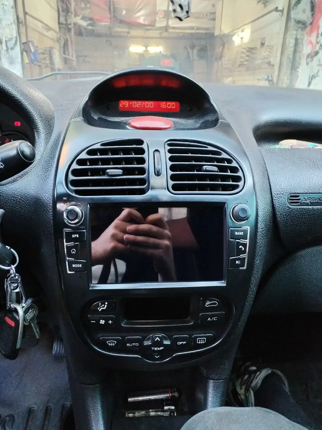 مانیتور و ظبط 206 فابریکی آخرین ورژن با قاب دور|قطعات یدکی و لوازم جانبی|فردیس, شهرک شهید حسینی|دیوار