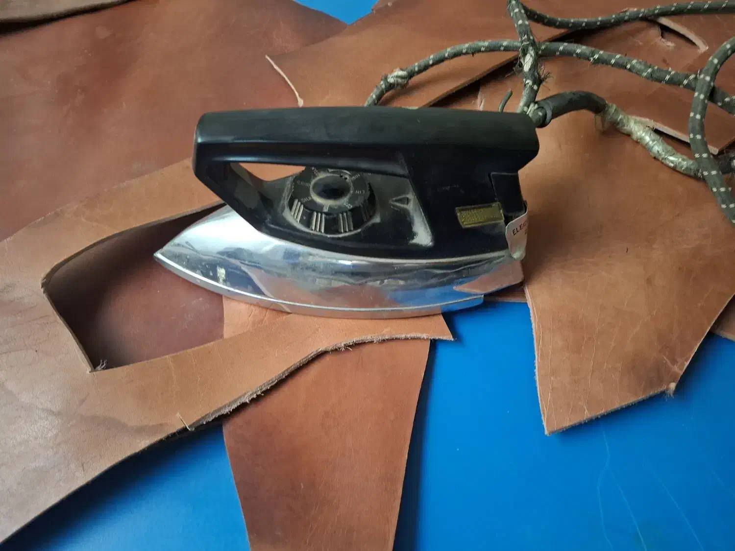 اتو قدیمی|اتو و لوازم اتو|یزد, |دیوار