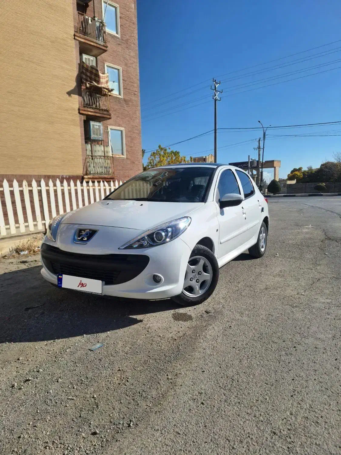 پژو ۲۰۷ سقف شیشه ای ارتقایافته ۱۴۰۳|خودرو سواری و وانت|ایلام, |دیوار