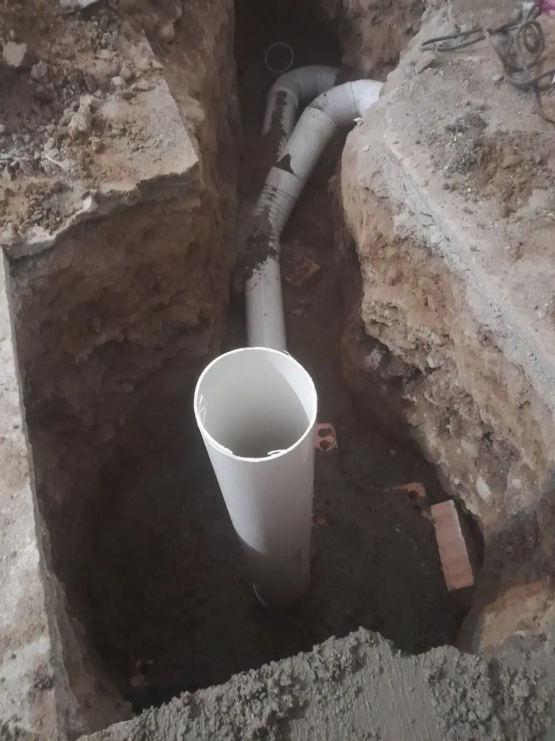 چاه کنی و لوله کشی فاضلاب|خدمات پیشه و مهارت|تهران, شهرک گلها (تهرانسر)|دیوار