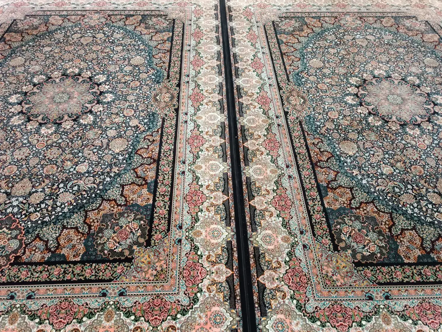 ۲تخته ۹متری۱۲۰۰شانه تراکم ۳۶۰۰|فرش|کرمانشاه, |دیوار