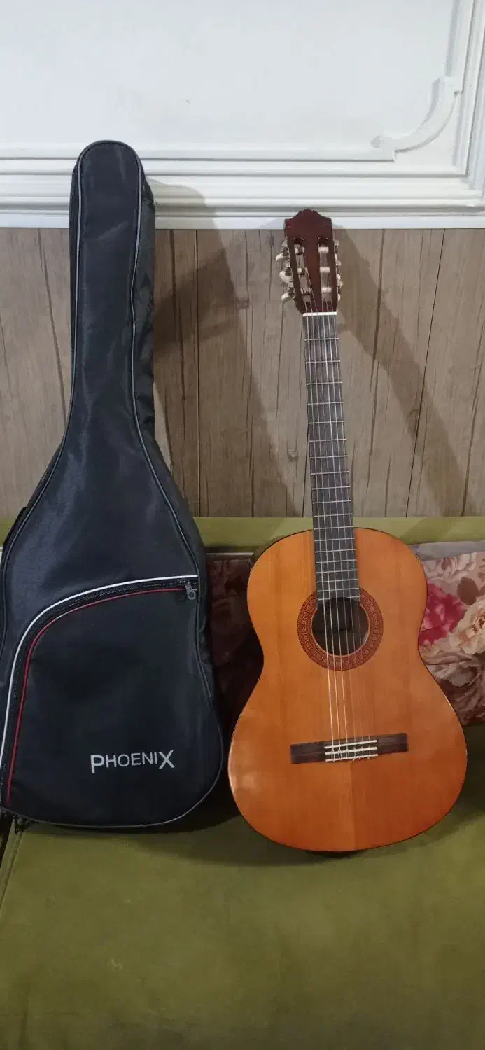 گیتار یاماها c40 اصلی سالم کمکار،زیر قیمت بازار|گیتار، بیس، امپلیفایر|کرج, گلشهر|دیوار