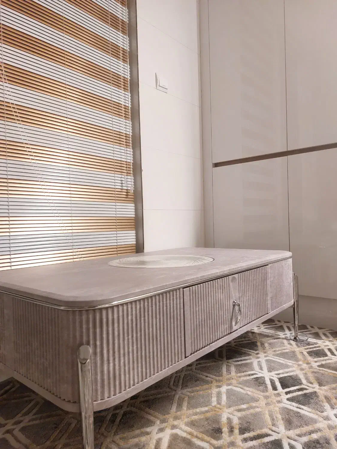 یک سری وسایل نو نو|مبلمان خانگی و میز عسلی|سنندج, |دیوار