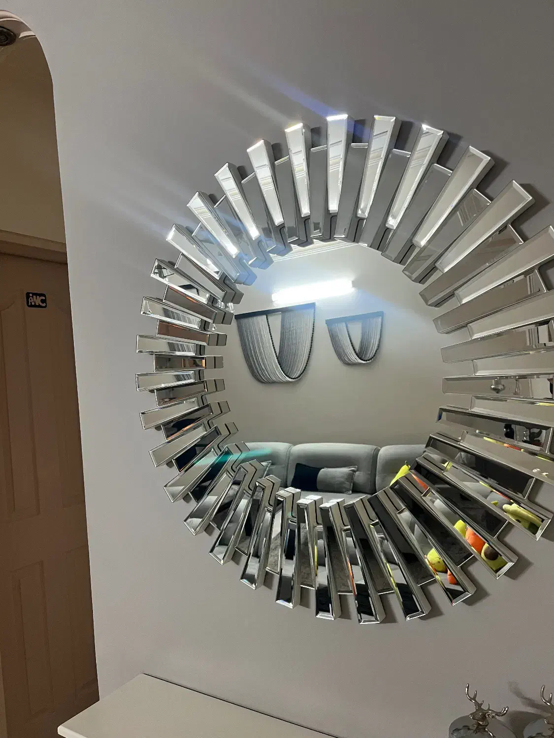 آینه گرد|آینه|تهران, افسریه شمالی|دیوار