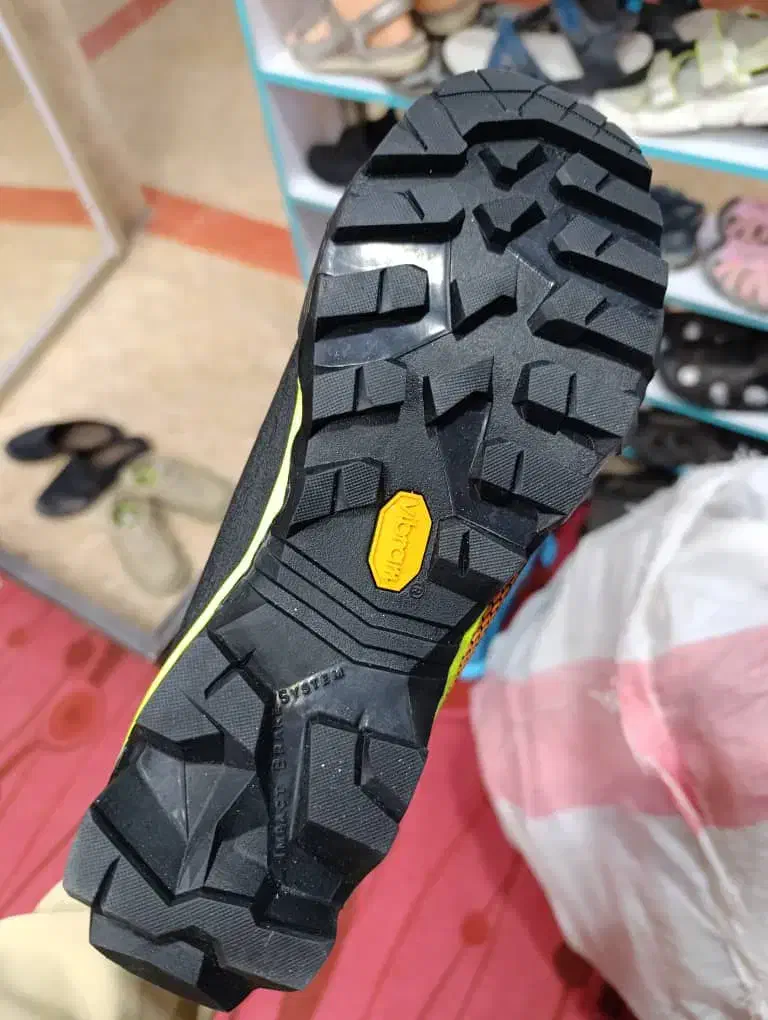 کفش کوهنوردی لاسپورتیوا|کوهنوردی و کمپینگ|تهران, سلسبیل شمالی|دیوار